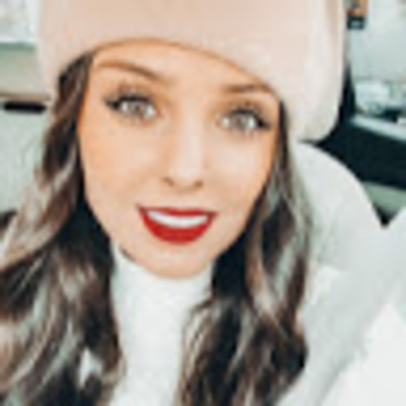 Meet your Posher, Kristi-anne - Picture 1 of 1